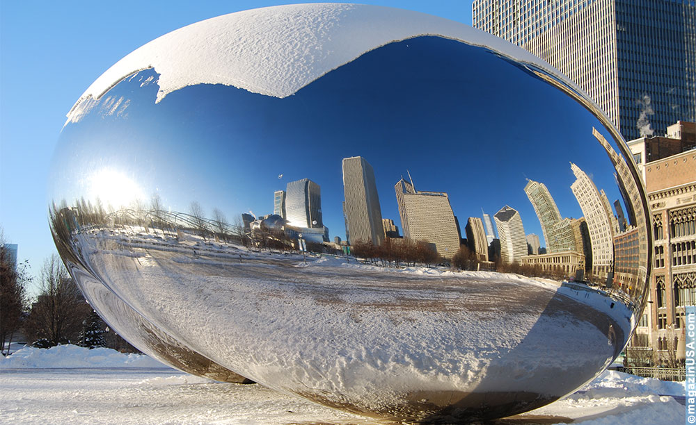 Cloud Gate (im Volksmund 'The Bean') -- Millennium Park Chicago