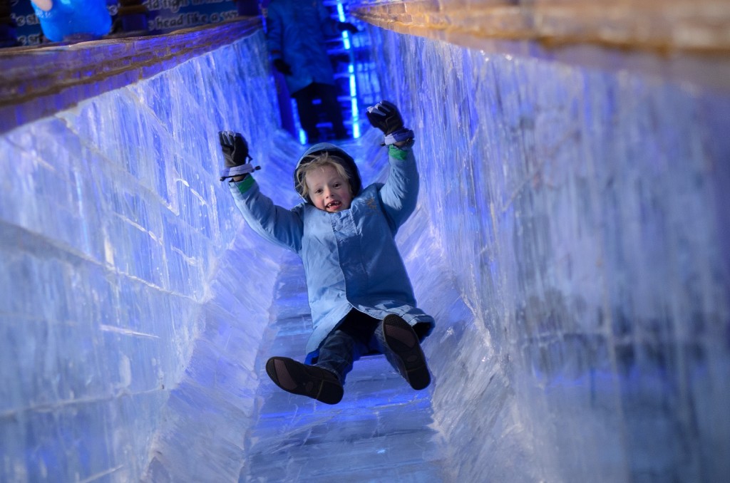 Ice Slide (Bildquelle: Gaylord National Resort; Photo by Stephen Elliot / Mudproductions)