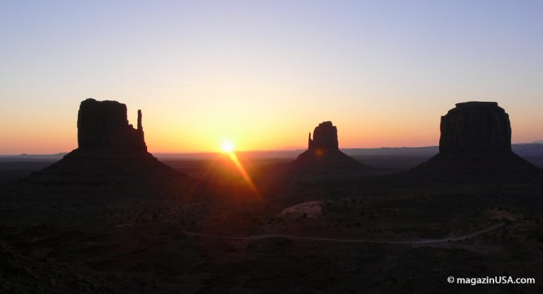 Monument Valley Sonnenaufgang