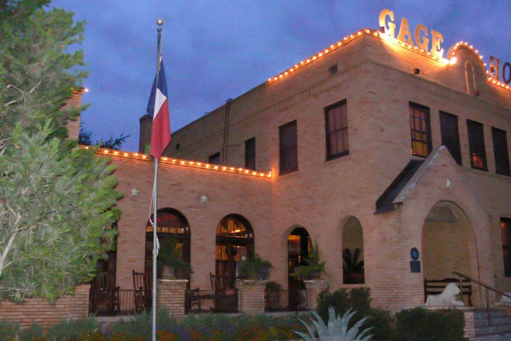 Das historische Gage Hotel in Marathon, Texas