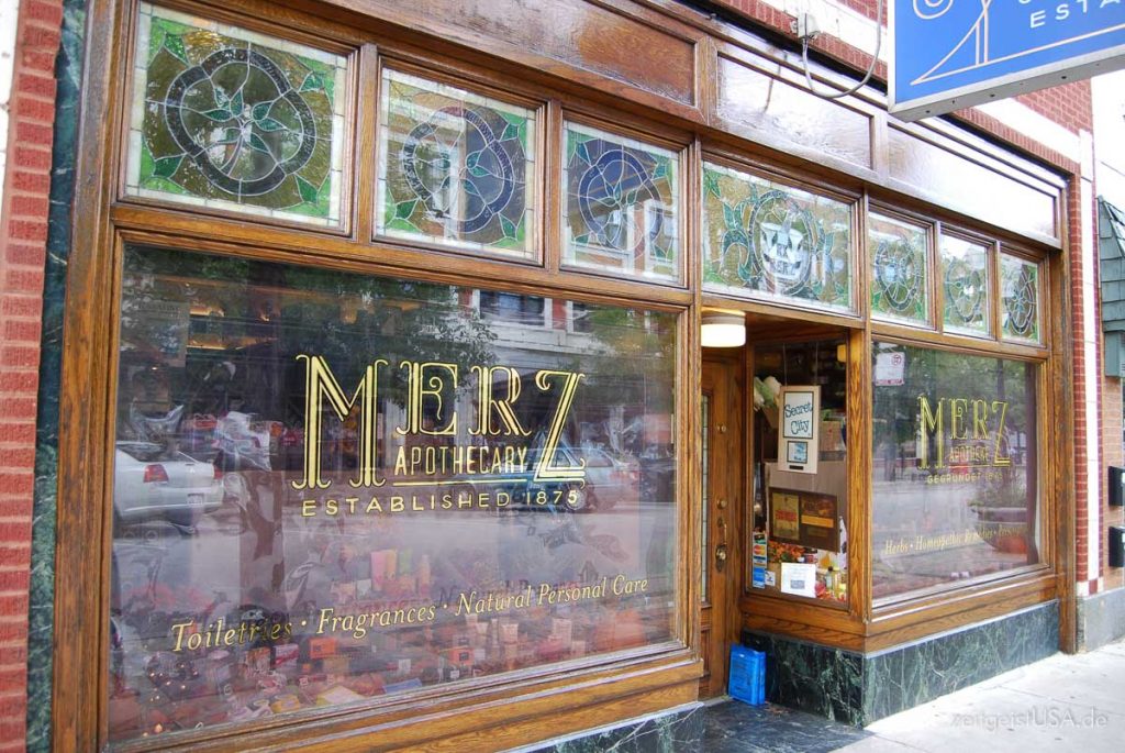 Merz Apotheke in Chicago am Lincoln Square