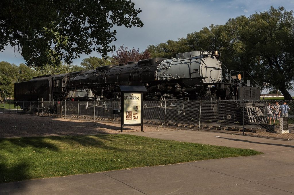 Big Boy #4004 in Cheyenne, Wyoming [David Brossard, CC BY-SA 2.0 https://creativecommons.org/licenses/by-sa/2.0, via Wikimedia Commons]