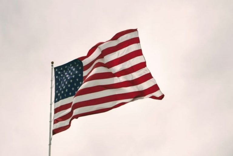 Online-Glücksspiel in den USA: Rekorde und Branchenrisiken im Einklang?